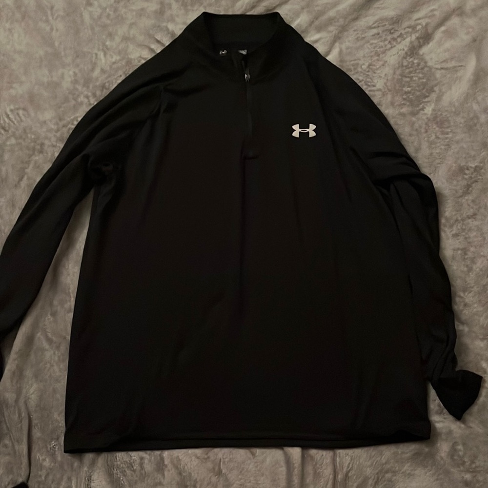 under armor thin workout shirt/ lightweight